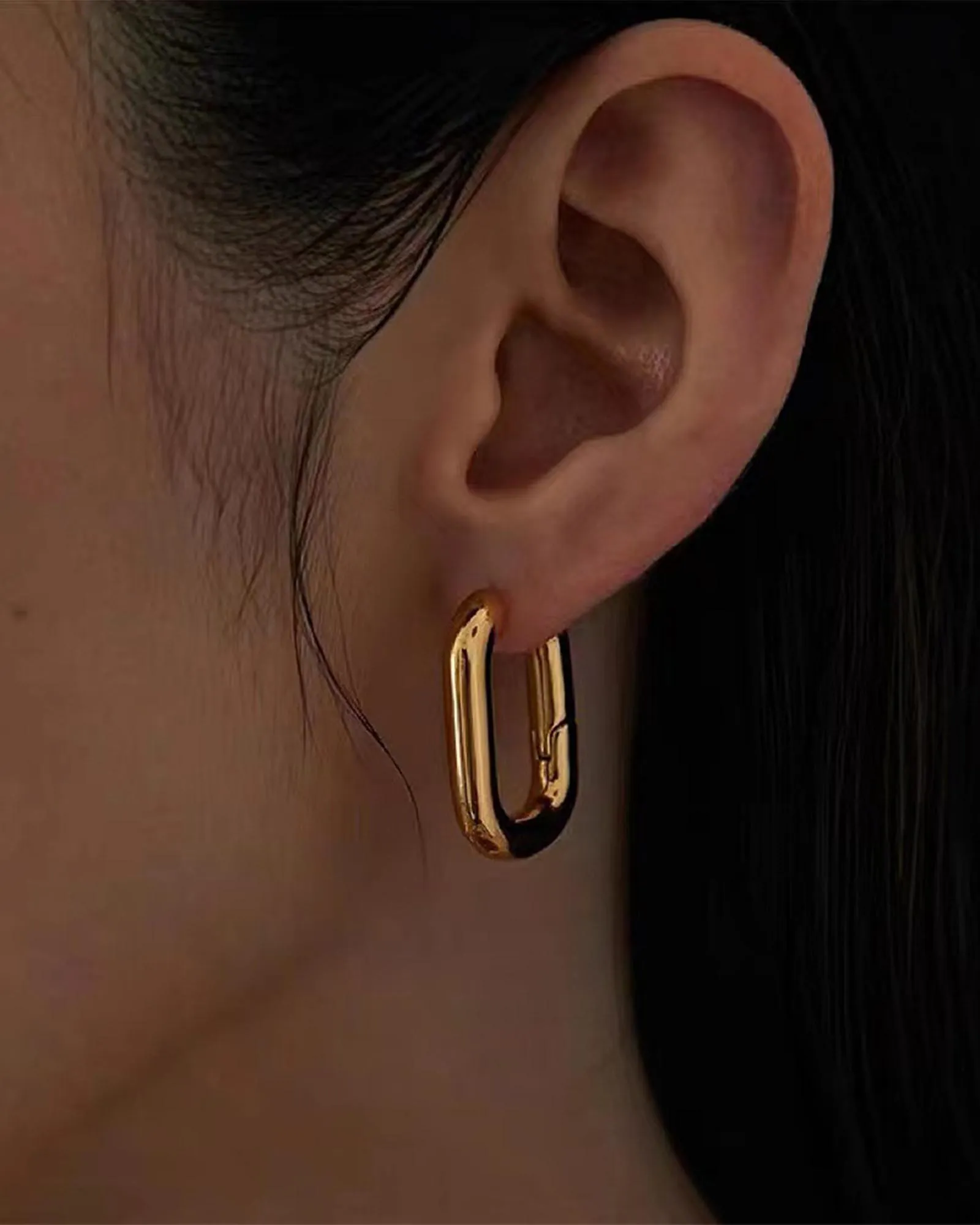 Oval Hoops Gold