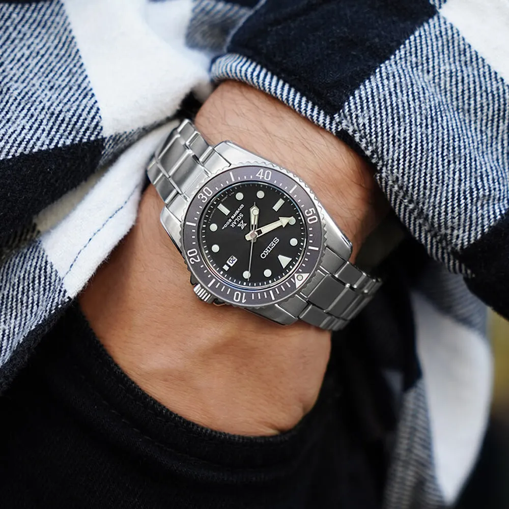 Seiko Prospex Diver's 200m Solar Mens Watch SNE569P1